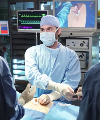 Levi Steps Up - tall - Grey's Anatomy Season 18 Episode 4