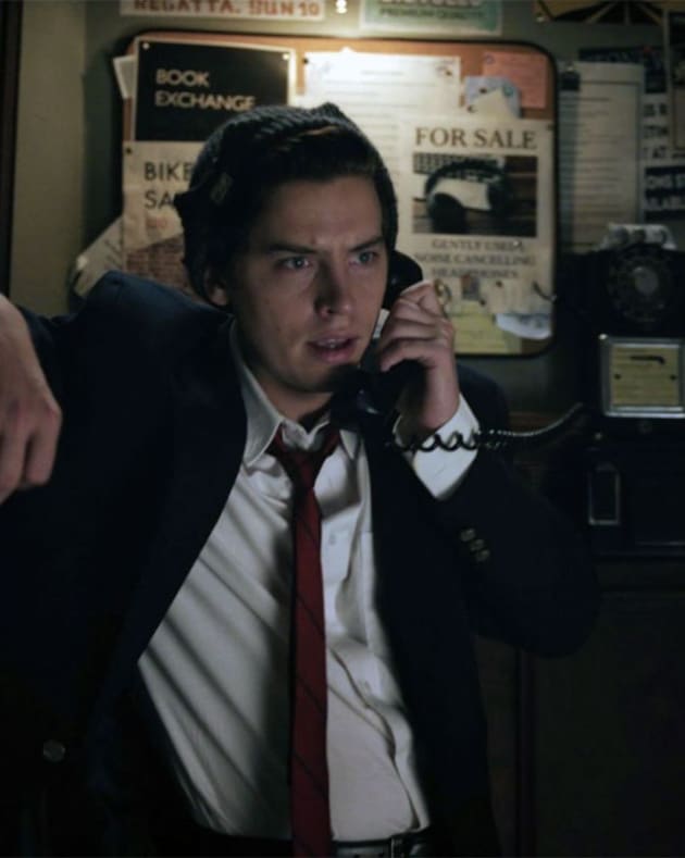 What S Happening With Jughead On Riverdale We Have A Few Theories Tv Fanatic What S Happening With Jughead On Riverdale We Have A Few Theories Tv Fanatic