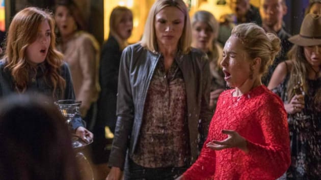Juliette drink in face - Nashville Season 5 Episode 19