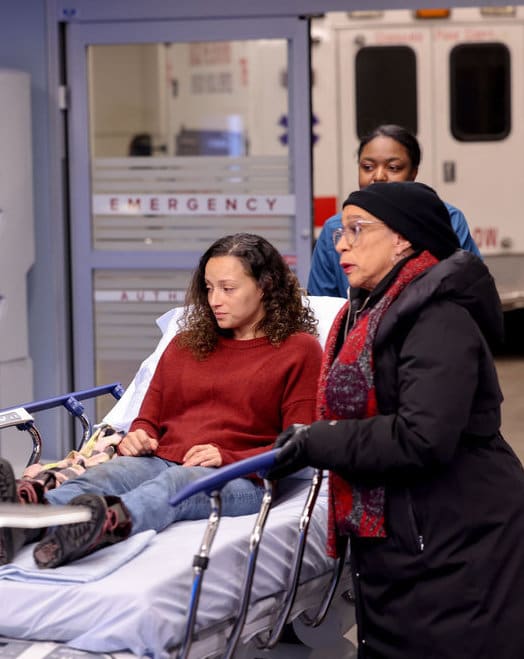 Bringing the Victim In - Chicago Med Season 8 Episode 12