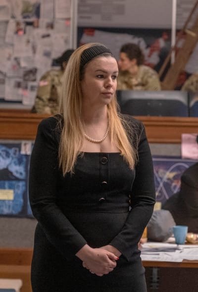 The Former President's Daughter - Y: The Last Man Season 1 Episode 2