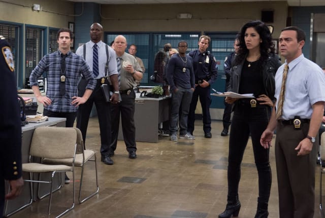 Watch brooklyn 99 2024 season 2 episode 23