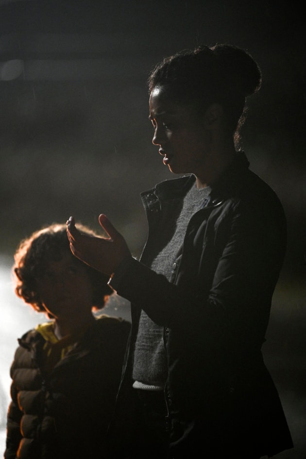 Finola Gets Caught in the Debris Season 1 Episode 1