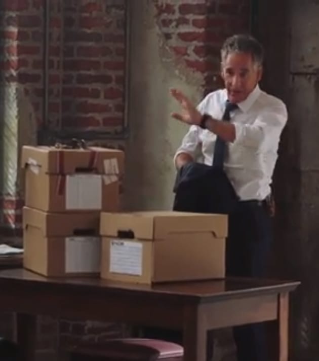 Caught in the Middle - NCIS: New Orleans Season 5 Episode 20