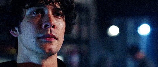 Bellamy Blake Watching - The 100 Season 4 Episode 8