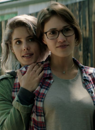 Funny Story Trailer: Emily Bett Rickards Explores Life After Arrow in LGBTQ  Movie - TV Fanatic