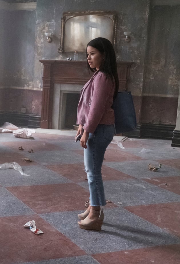 Good Trouble Season 1 Episode 1 Review: DTLA - TV Fanatic