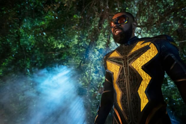 Escort Mission - Tall - Black Lightning Season 3 Episode 7