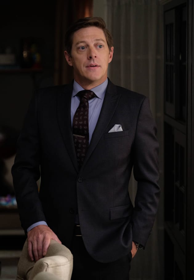 Bossman - Lethal Weapon Season 1 Episode 11