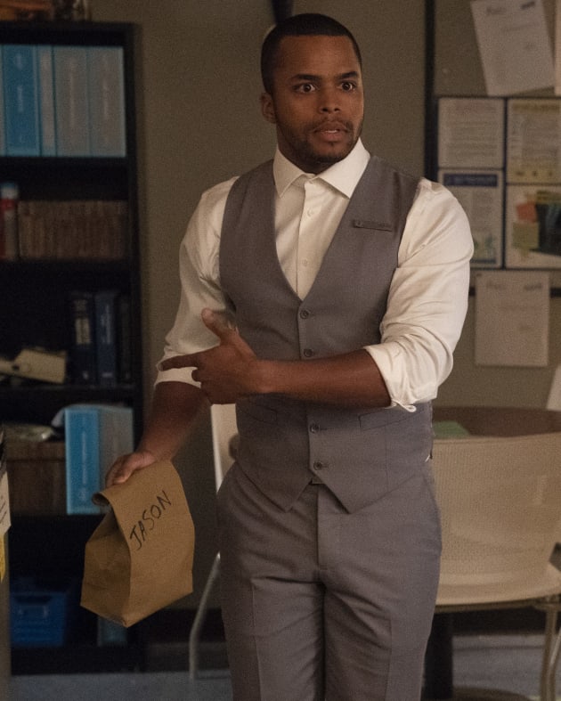 Brown Bagging It - Grand Hotel Season 1 Episode 8
