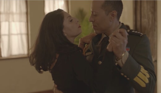 Watch queen of the south season 3 episode 1 hotsell