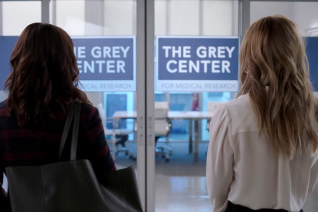 Grey Center Lab - Grey's Anatomy Season 18 Episode 2