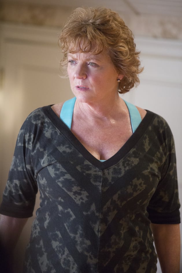 Loreen Horvath – Girls Season 6 Episode 4