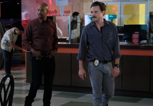 Two Dudes - Lethal Weapon Season 1 Episode 11
