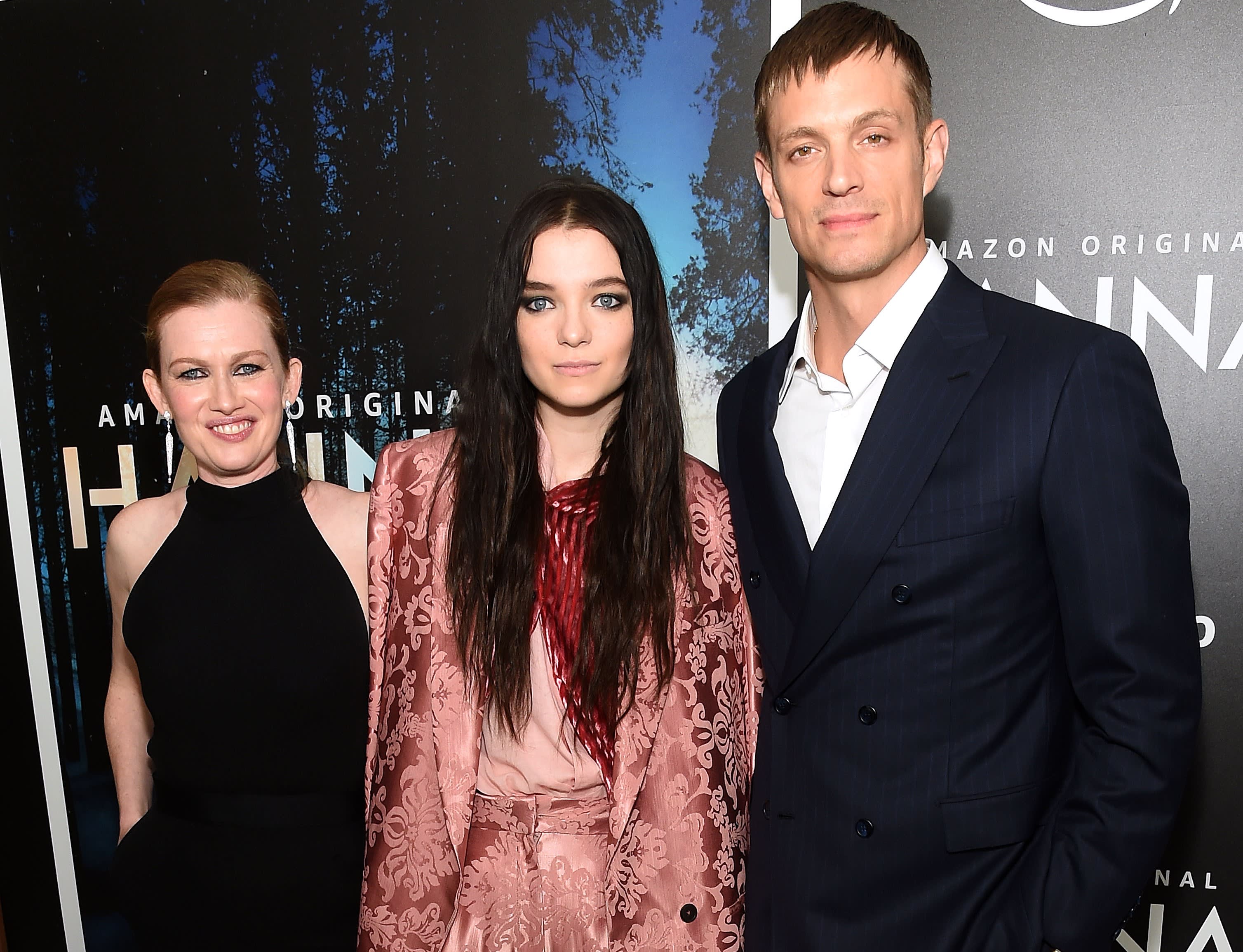 Mireille Enos And Joel Kinnaman On Hanna Reconnecting Esme Creed Miles More Tv Fanatic