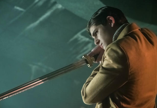 Gotham - Bruce Wayne Clone vs. Cat Girl