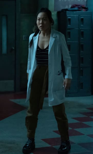Mary in Shock - Batwoman Season 2 Episode 3