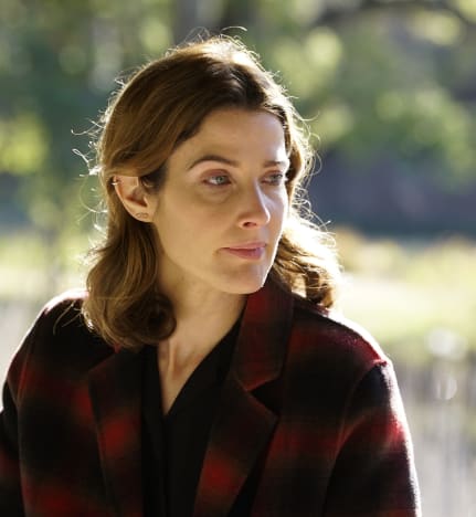Weight Off Her Shoulders? - Stumptown Season 1 Episode 16