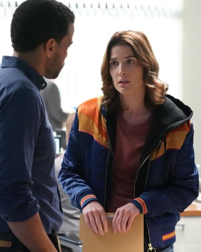 Asking For Help - Stumptown Season 1 Episode 16