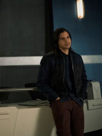 Cisco - The Flash Season 7 Episode 6