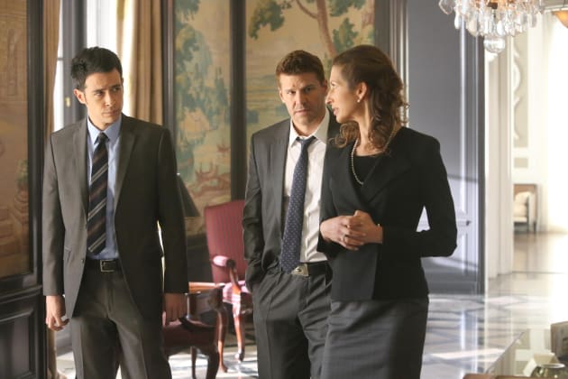 Booth and Aubrey at the High School - Bones Season 10 Episode 17