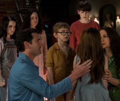 The Haunting of Hill House Season 1 Episode 6 TV Fanatic