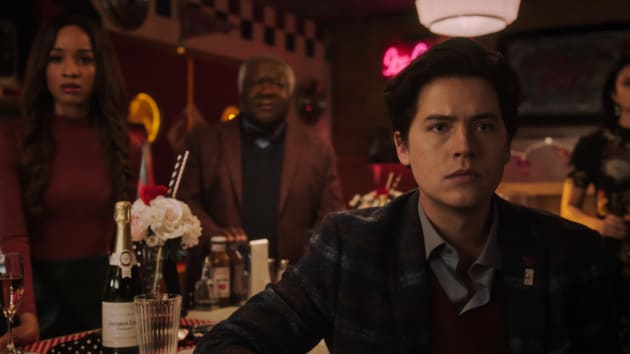 A Growing Fear - Riverdale Season 6 Episode 5