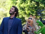 Josh Groban and Miss Piggy - The Muppets