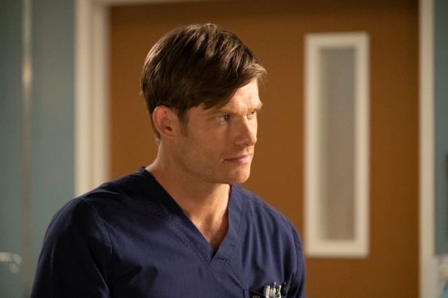 Grey s Anatomy Spoiler Photos Will Everyone Survive the Season