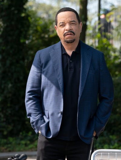 Big Man on Campus - Law & Order: SVU Season 22 Episode 3