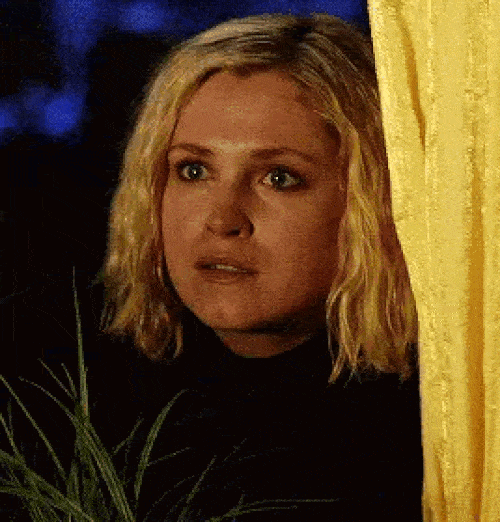 That Clarke Looking at Bellamy Misinterpretation