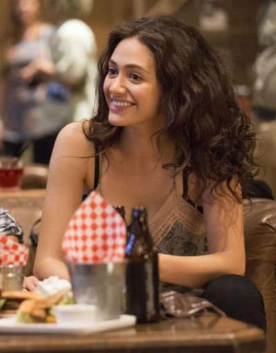 Fiona Smiles - Shameless Season 8 Episode 9