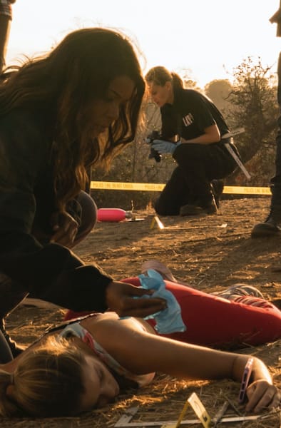 Burnett examine - LA's Finest Season 1 Episode 2
