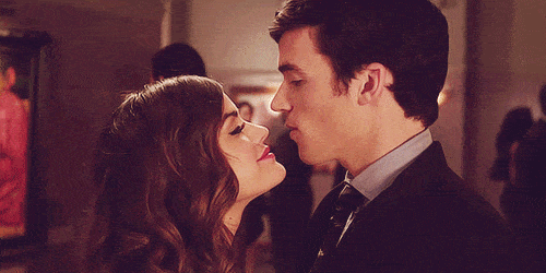 Aria and Ezra - Pretty Little Liars