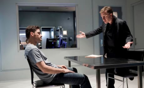 Lie To Me Season 2 Episode 14 React To Contact Photos Tv Fanatic