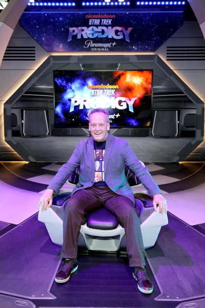 Dee Bradley Baker in the Captain's Chair - Star Trek: Prodigy