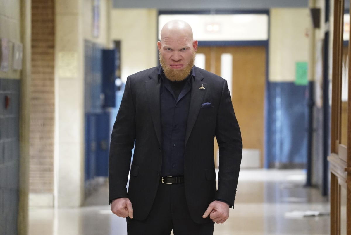 Black Lightning Season 1 Episode 12 Review: The Resurrection and the Light:  The Book of Pain - TV Fanatic