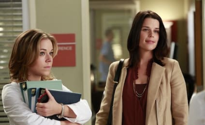 Neve Campbell on Grey's Anatomy: First Look!