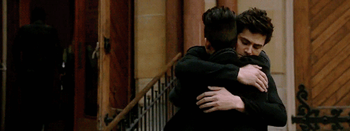 Shadowhunters: 17 Favorite Hugs For Newcomers - TV Fanatic