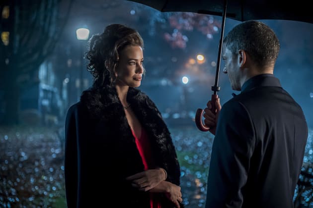 Watch legends of tomorrow season 4 episode 1 discount