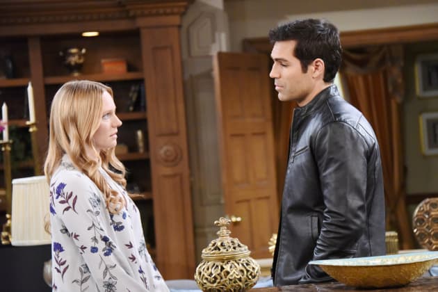 Who is nicole on days of our lives dating in real life