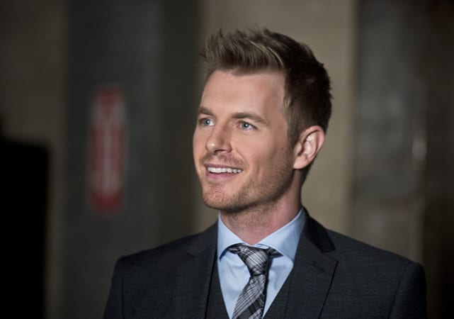 Eddie! - The Flash Season 2 Episode 17