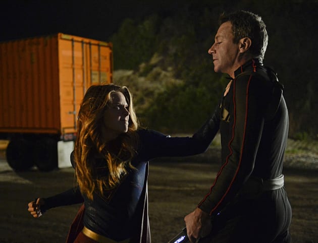 Non - Supergirl Season 1 Episode 13