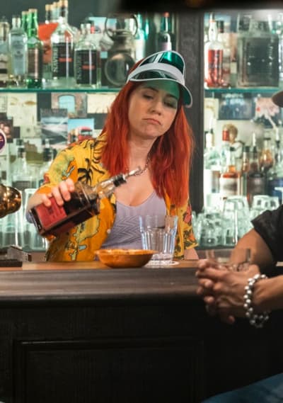 Best Bartender Ever - Resident Alien Season 2 Episode 2