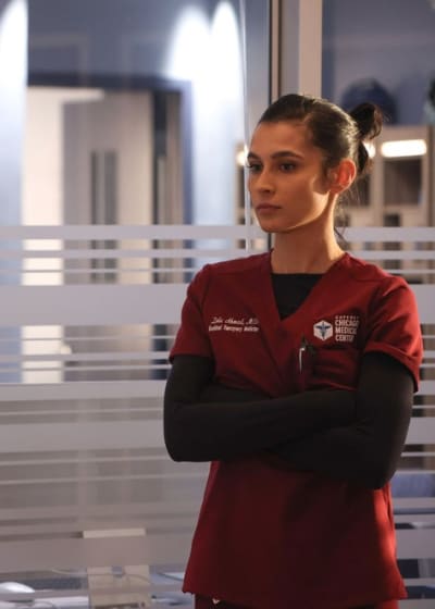 Zola Works With Maggie - Chicago Med Season 9 Episode 4