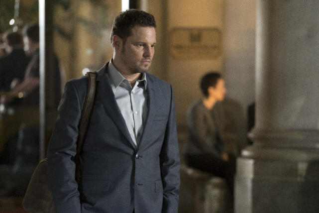 Now Boarding - Grey's Anatomy Season 13 Episode 23
