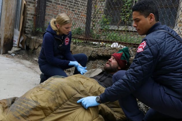 Brett and Mills save an elf - Chicago Fire Season 3 Episode 10