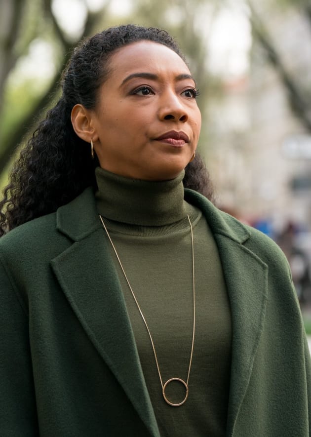 Time to Dig - Counterpart Season 2 Episode 3