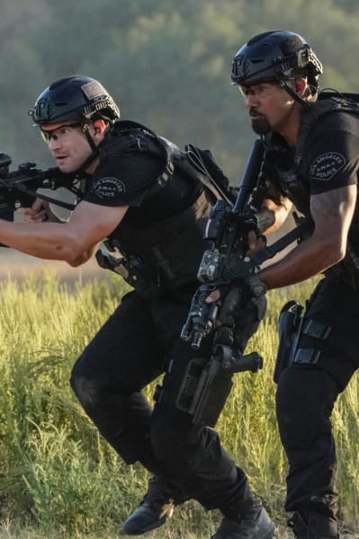 On the Search - Tall - S.W.A.T. Season 6 Episode 4