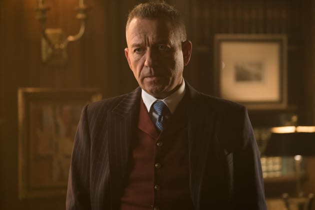 One Step Closer - Gotham Season 3 Episode 13